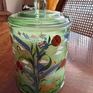 Glasshouse Fragrances Flower Therapy Hydrangea & Wild Poppy candle.